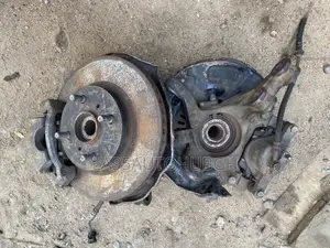 Toyota Vitz 2008,2009,2010 Front Wheel Hub Pair