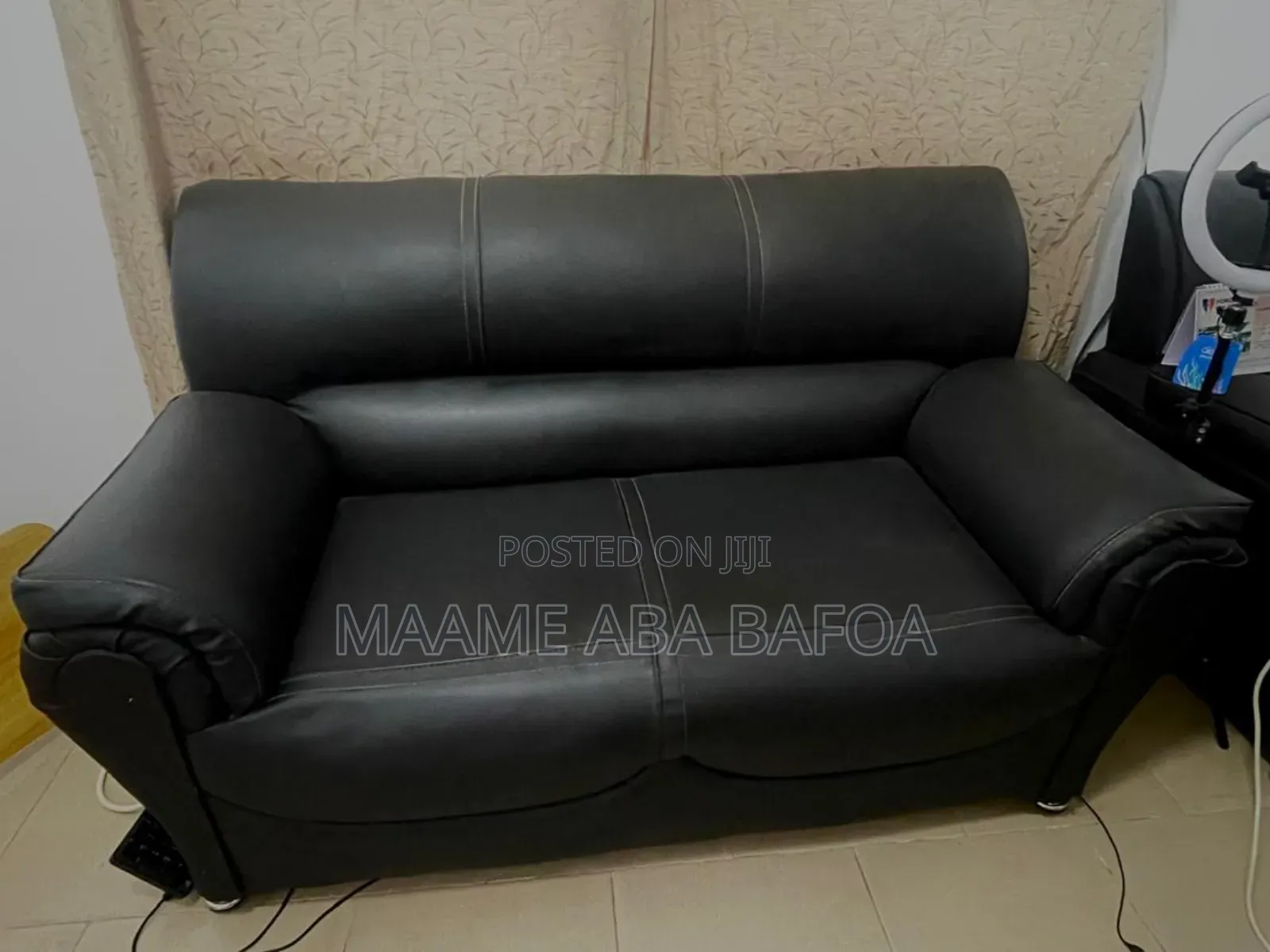 Slightly Used Couche/Sofa