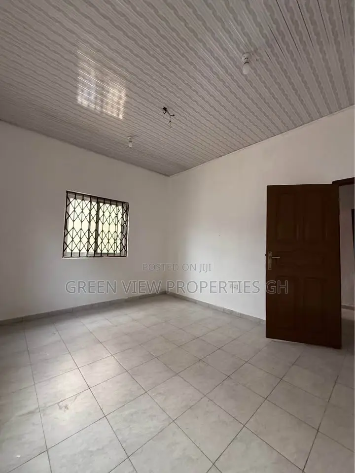 1bdrm Room & Parlour in Ga South Municipal for rent
