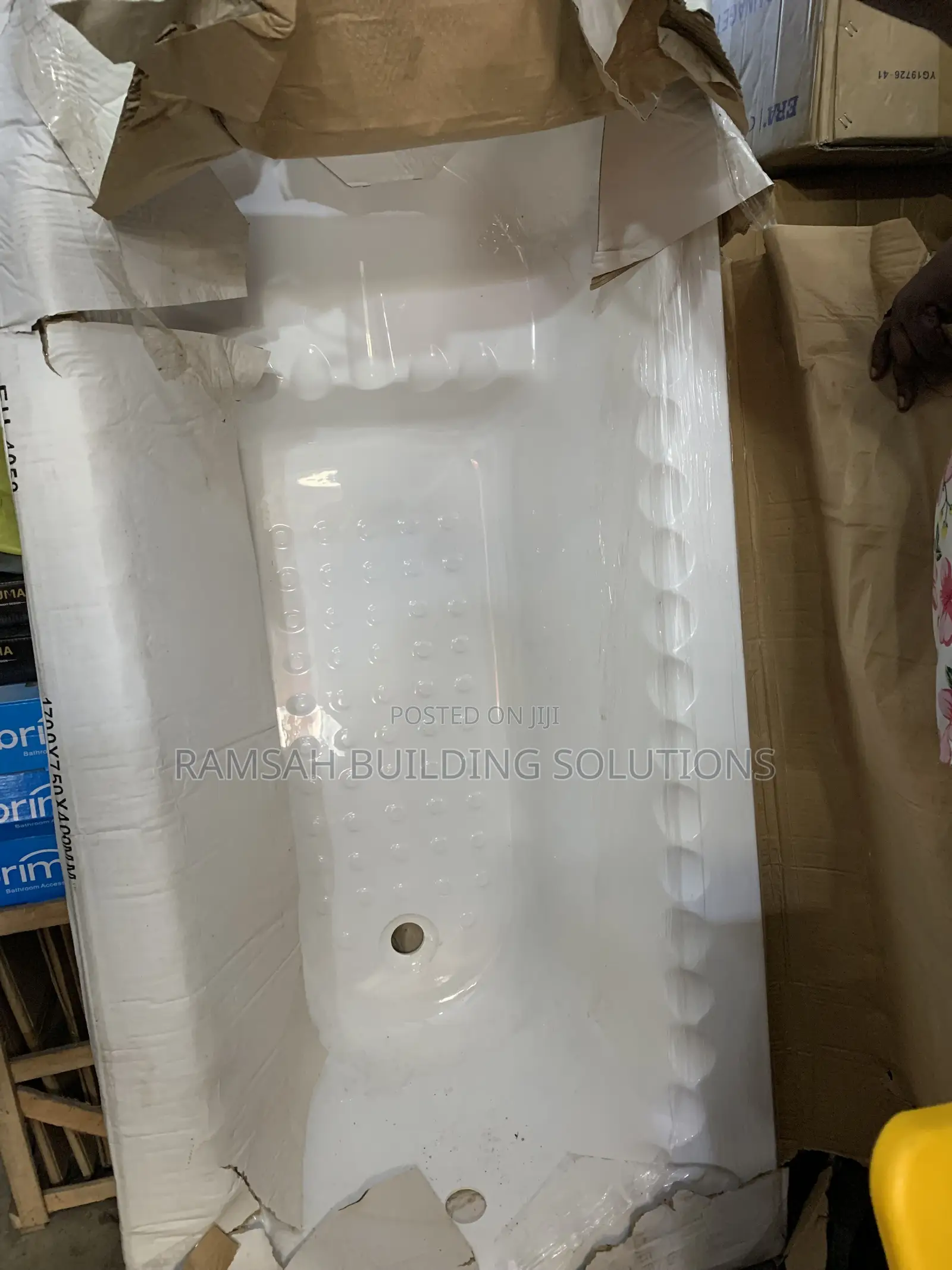 Premium Fibre Bathtub – Durable, Stylish Comfortable