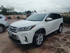 Toyota Highlander Limited 4dr SUV AWD (3.5L 6cyl 6A) 2015 White