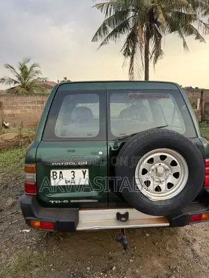 Nissan Patrol GR Wagon 1998 Green