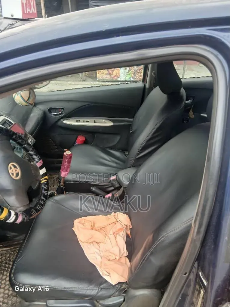 Toyota Corolla 2007 Gray