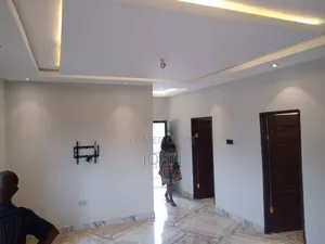 2bdrm Apartment in Survivorestates, Manhean for rent