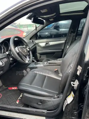 Mercedes-Benz C250 2014 Black
