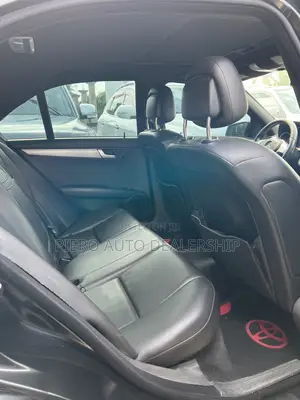 Mercedes-Benz C250 2014 Black