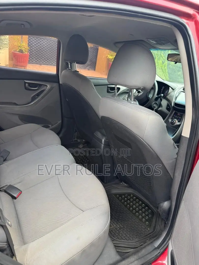 Hyundai Elantra GLS Sedan FWD (1.8L 4cyl 6M) 2013 Red