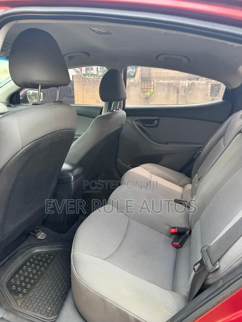 Hyundai Elantra GLS Sedan FWD (1.8L 4cyl 6M) 2013 Red