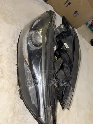 2018 Hyundai Elantra Sports Headlights