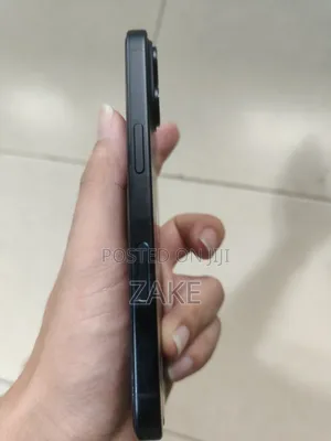 Apple iPhone 16 128 GB Black