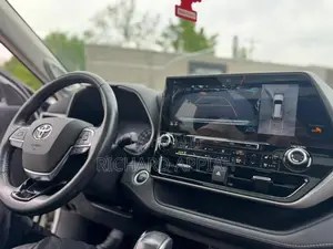 Toyota Highlander Platinum 2022 White