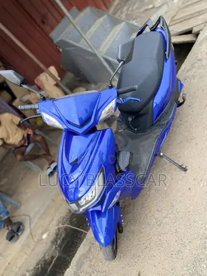 New Yamaha FZ6 2025 Blue