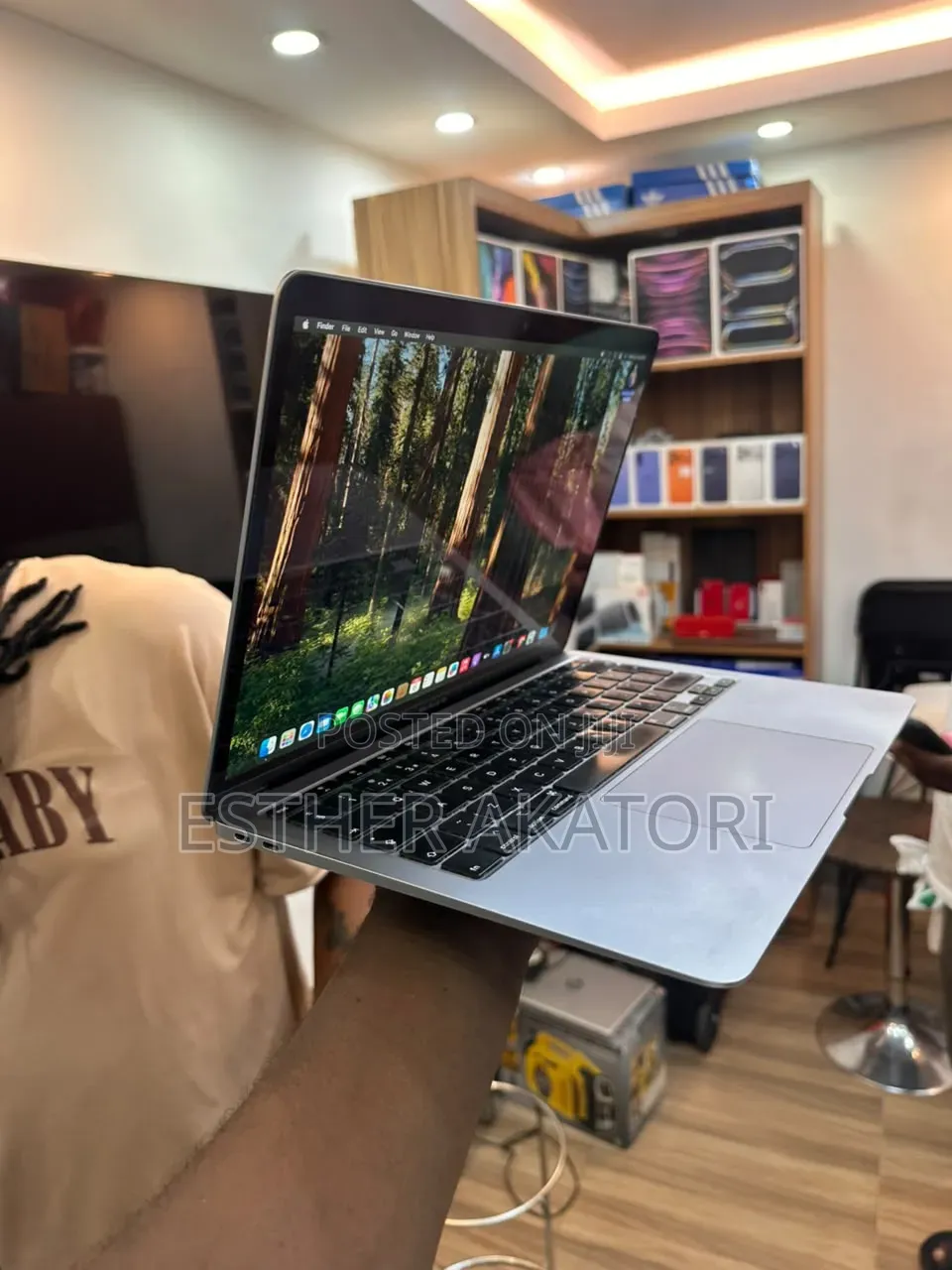 Laptop Apple MacBook Air 2020 8GB Intel Core i5 SSD 256GB