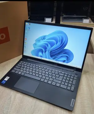 Laptop Lenovo 8GB Intel Core i5 SSD 512GB