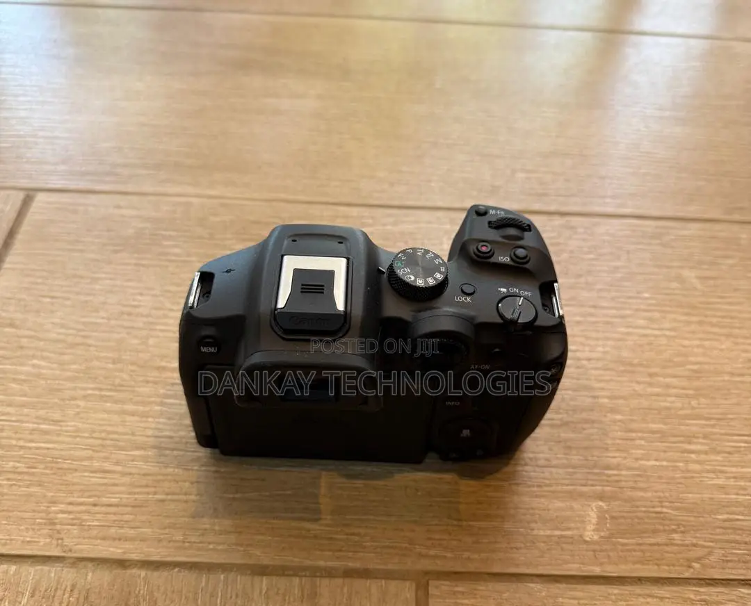 Canon Eos R7 Mirrorless Camera