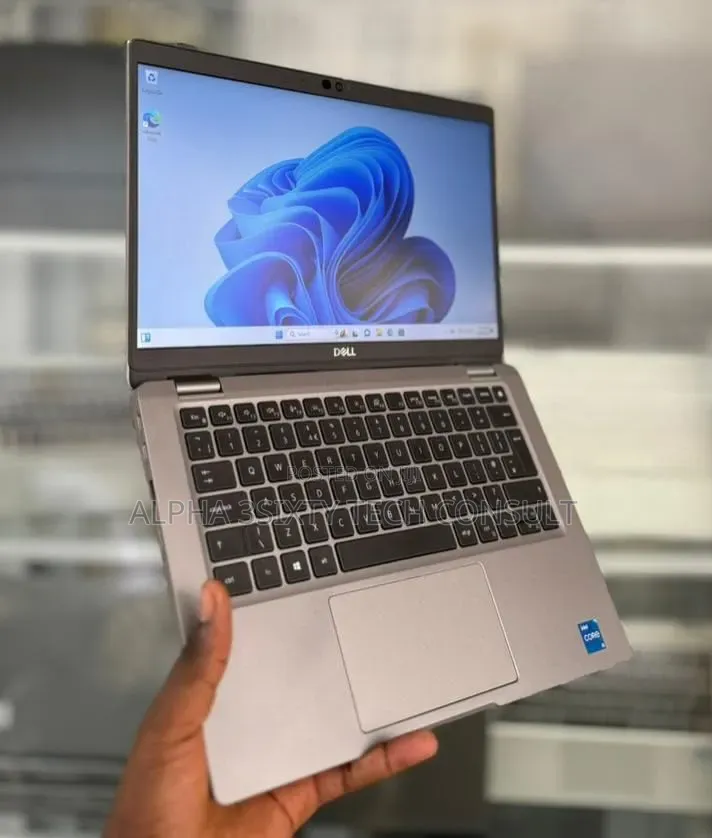 Laptop Dell Latitude 5320 8GB Intel Core i5 SSD 256GB