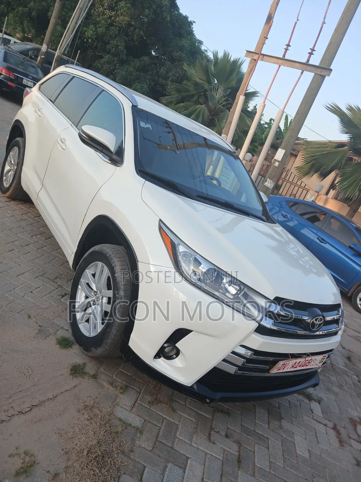 Toyota Highlander LE Plus 4dr SUV AWD (3.5L 6cyl 6A) 2015 White
