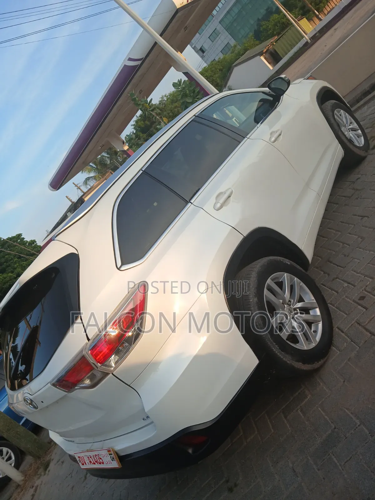Toyota Highlander LE Plus 4dr SUV AWD (3.5L 6cyl 6A) 2015 White