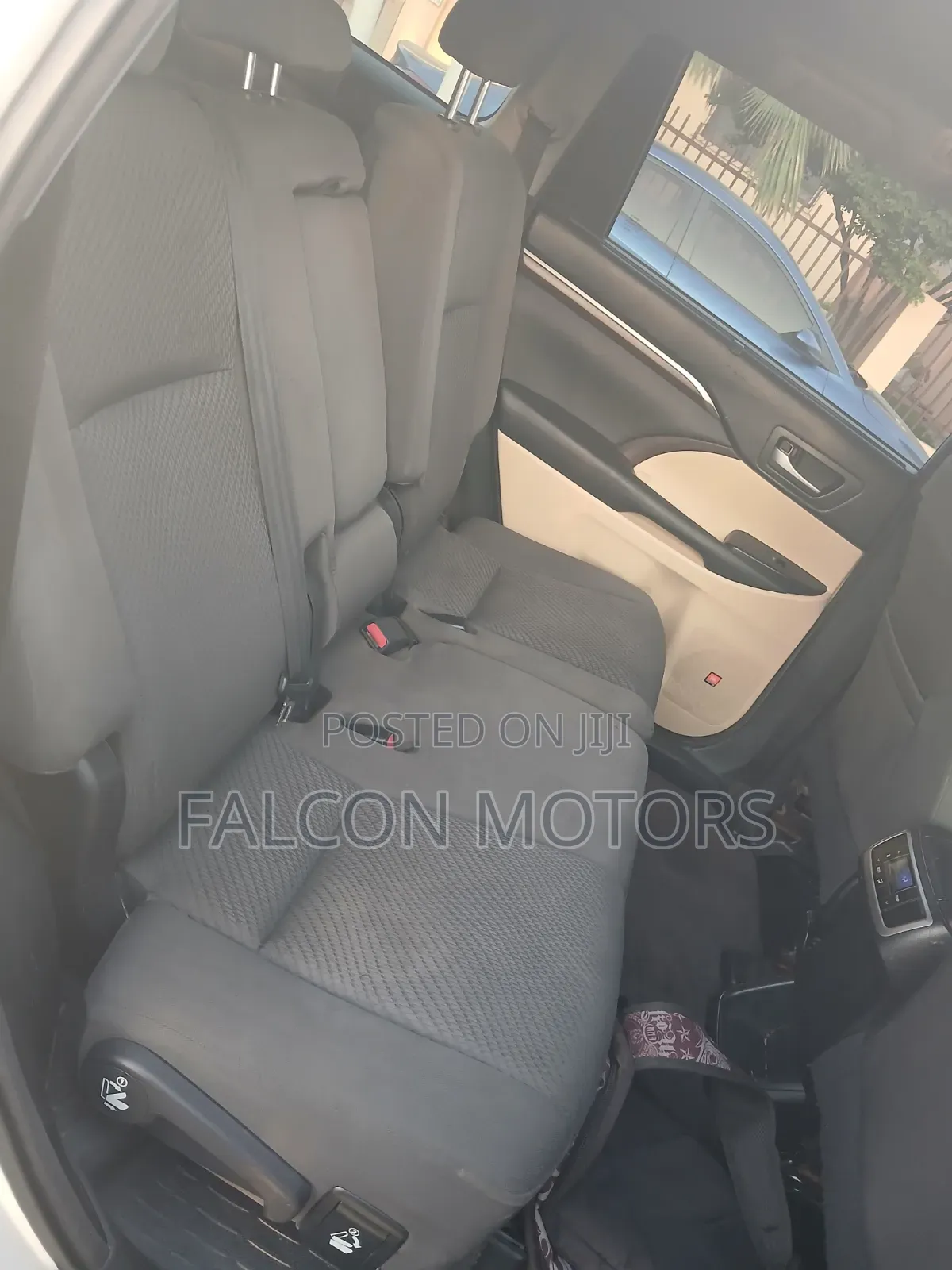 Toyota Highlander LE Plus 4dr SUV AWD (3.5L 6cyl 6A) 2015 White