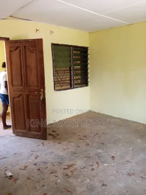 1bdrm Room & Parlour in Emena -Apemso, Near, Kumasi Metropolitan