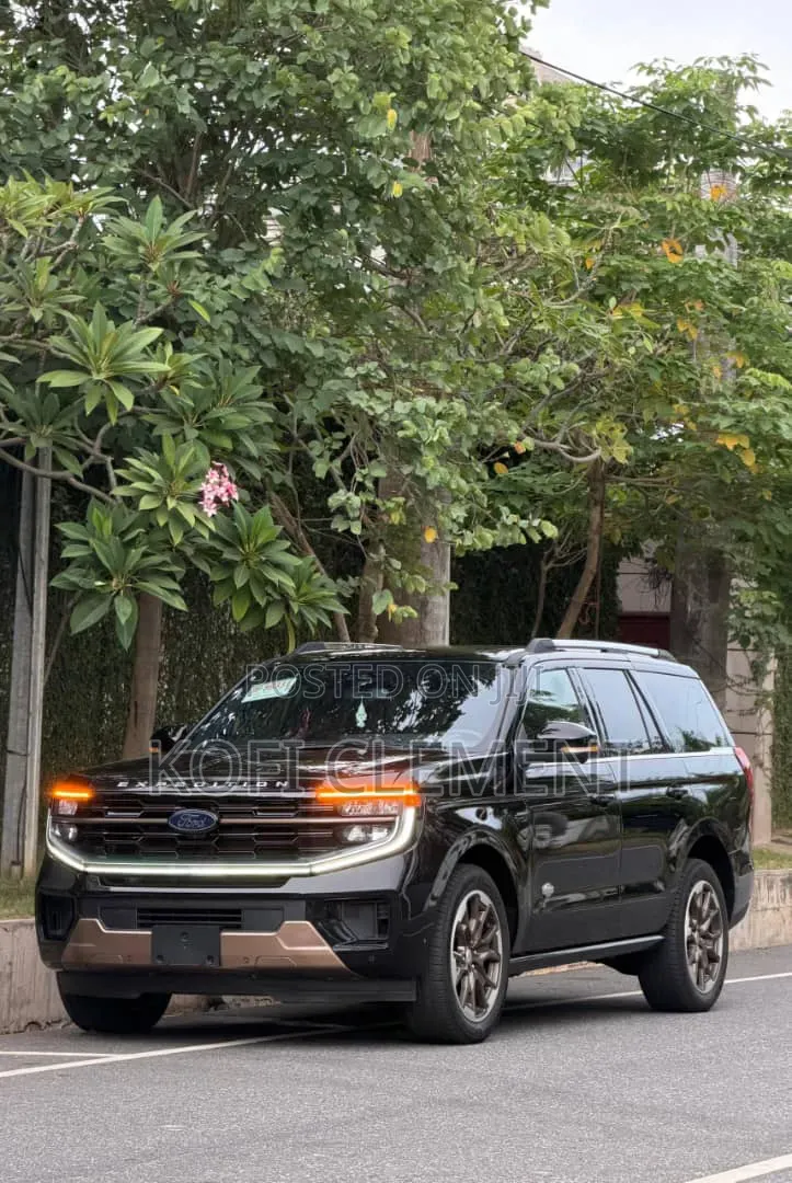 Ford Expedition 2025 Black