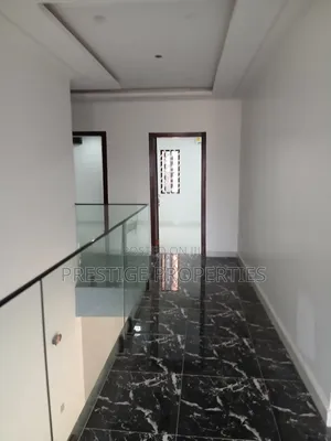 Newly Built 3bedrooms for Sale
