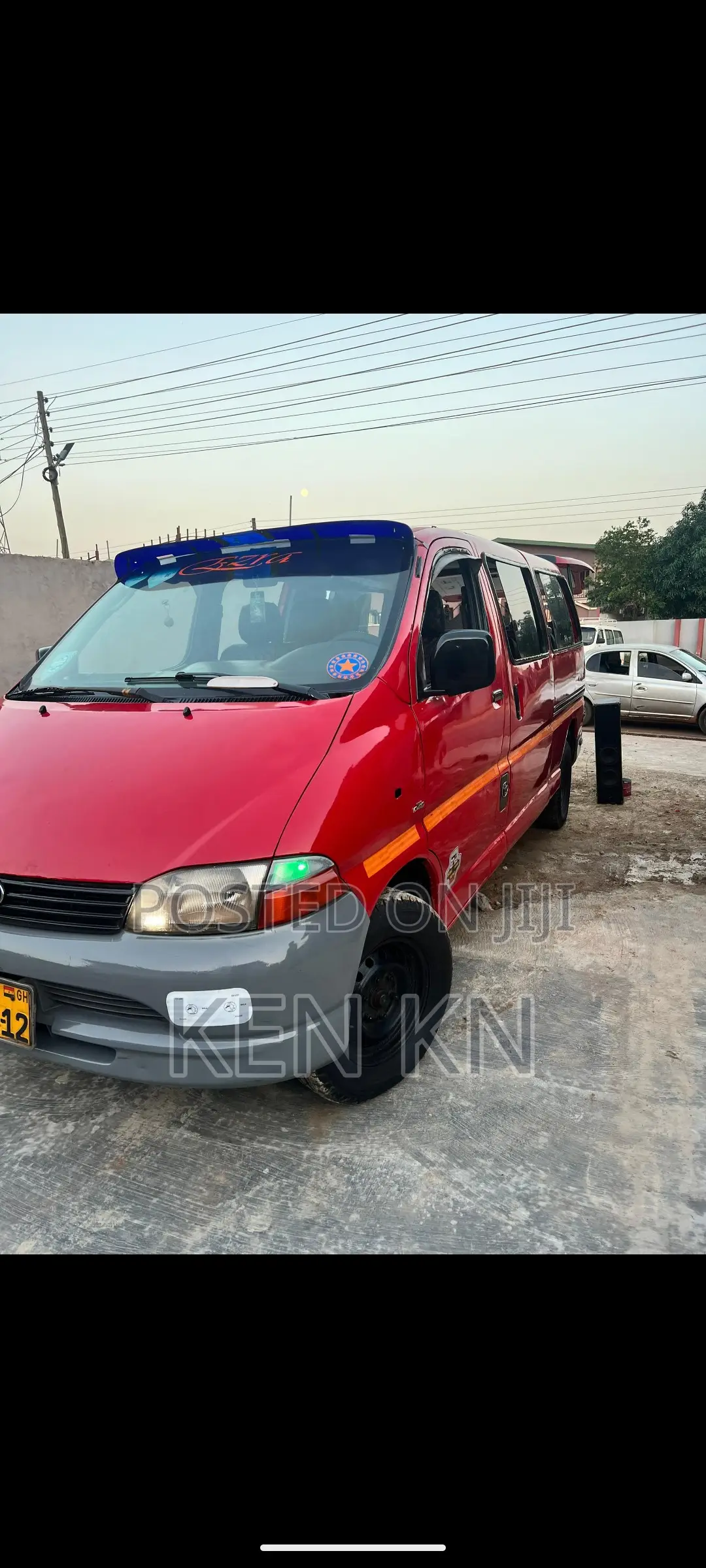 Toyota HiAce 2012 Red