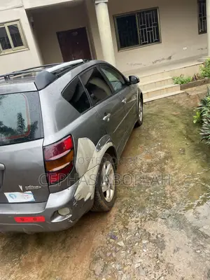 Pontiac Vibe 2006 Gray
