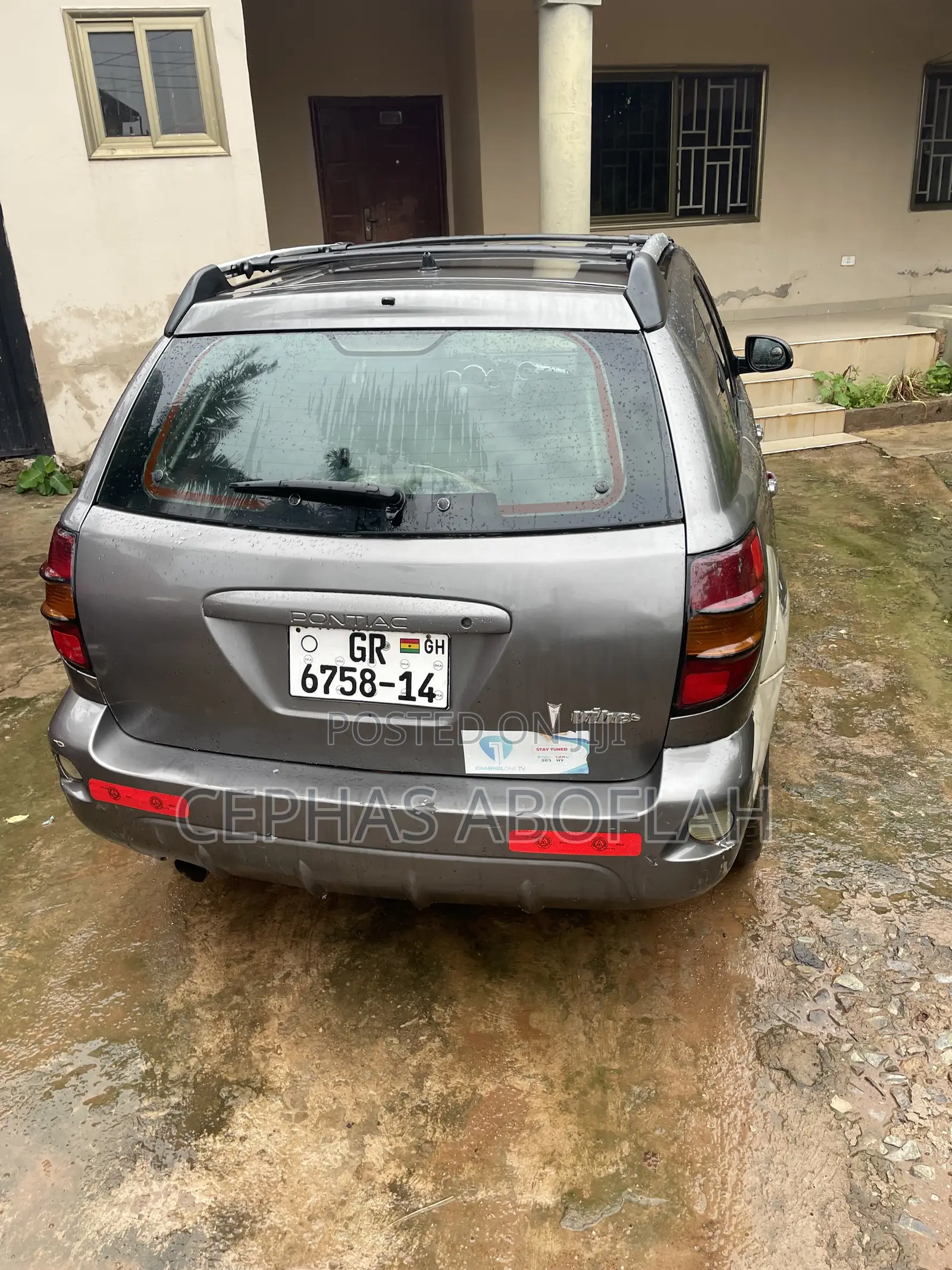 Pontiac Vibe 2006 Gray