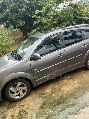 Pontiac Vibe 2006 Gray
