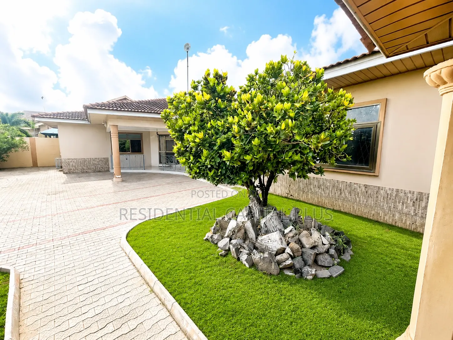 3bdrm House in Spintex -Community for sale