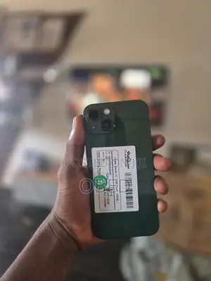 Apple iPhone 13 128 GB Green