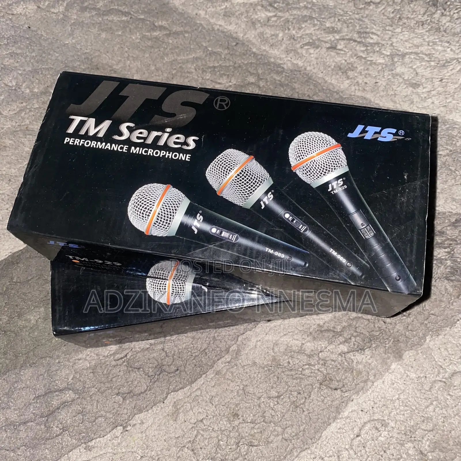 JTS Tm-929 Wired Dynamic Vocal Microphone