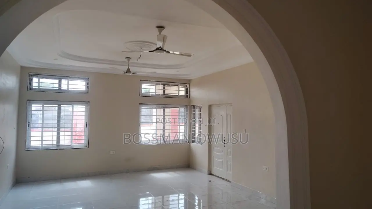 5bdrm House in A New House In, Atwima Nwabiagya for rent