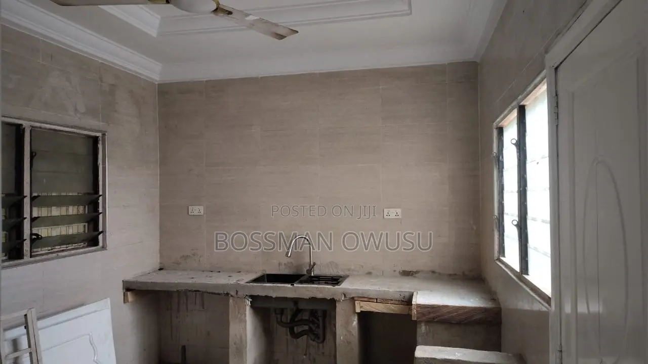 5bdrm House in A New House In, Atwima Nwabiagya for rent