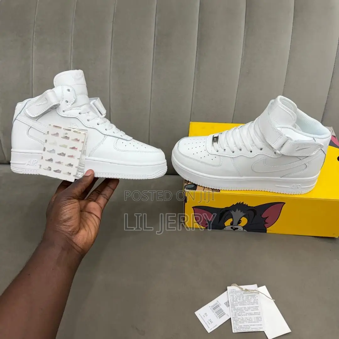 Nike Air Force ( White and Black)