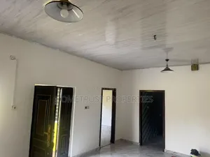 4bdrm House in Achimota Cfc, Mile 7 for rent