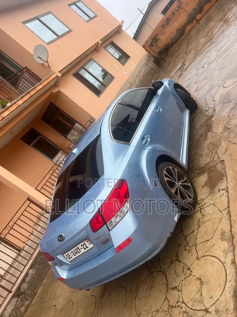 Subaru Legacy 2.5i Limited 2013 Blue