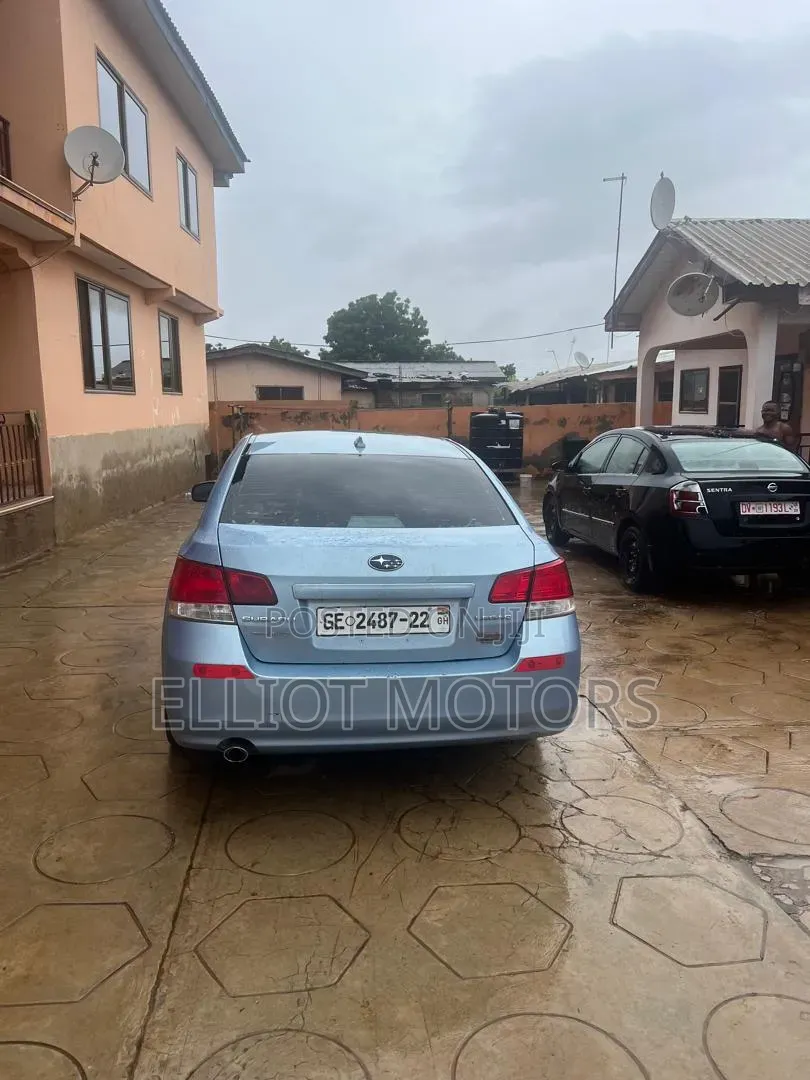 Subaru Legacy 2.5i Limited 2013 Blue