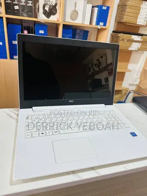 Laptop NEC N22G 8GB Intel HDD 500GB