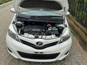 Toyota Vitz 1.5 FWD 3dr 2012 White