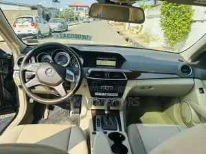 Mercedes-Benz C250 2013 Black
