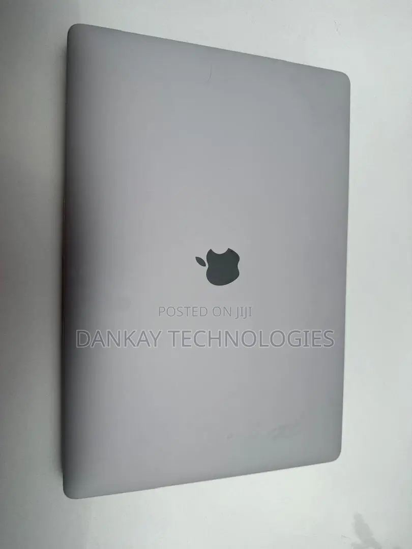 Laptop Apple MacBook Pro 16GB Intel Core i9 SSD 512GB
