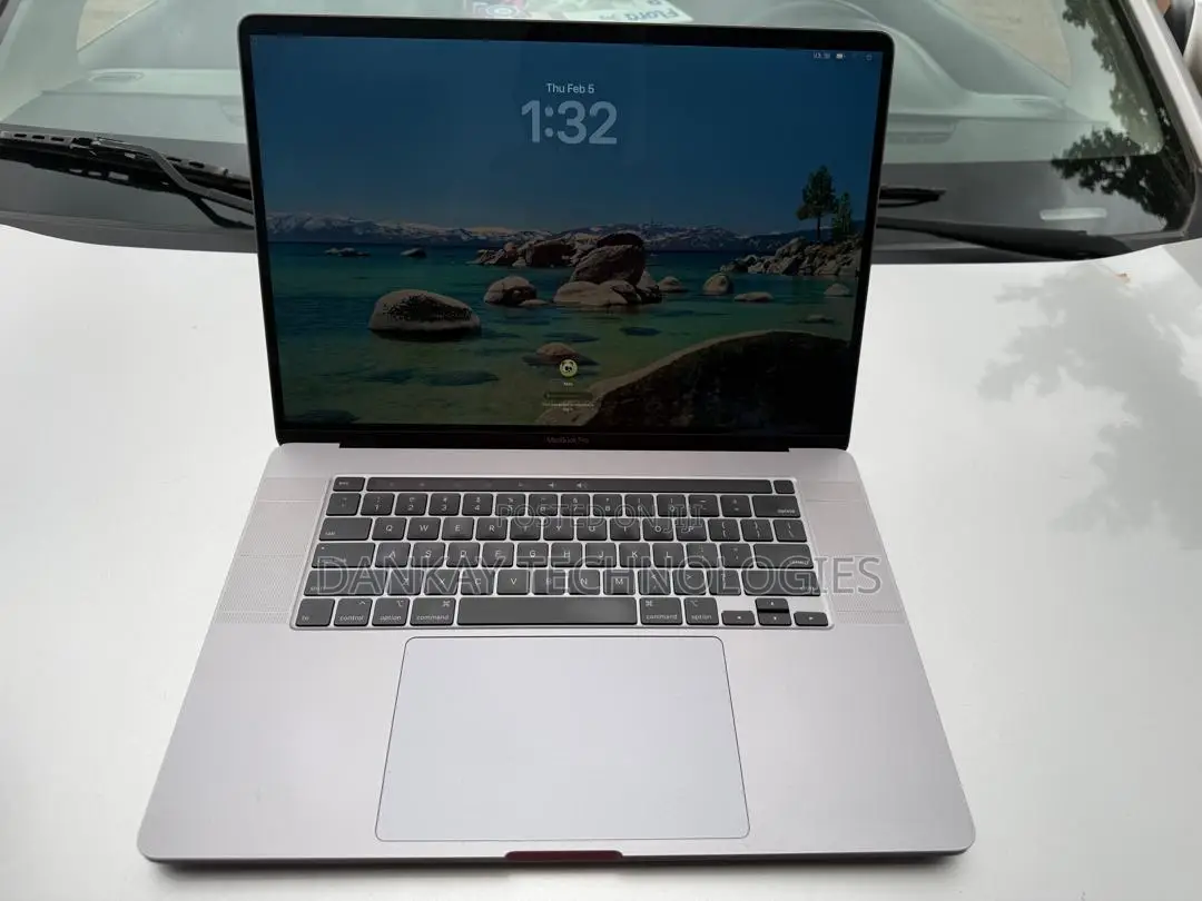 Laptop Apple MacBook Pro 16GB Intel Core i9 SSD 512GB