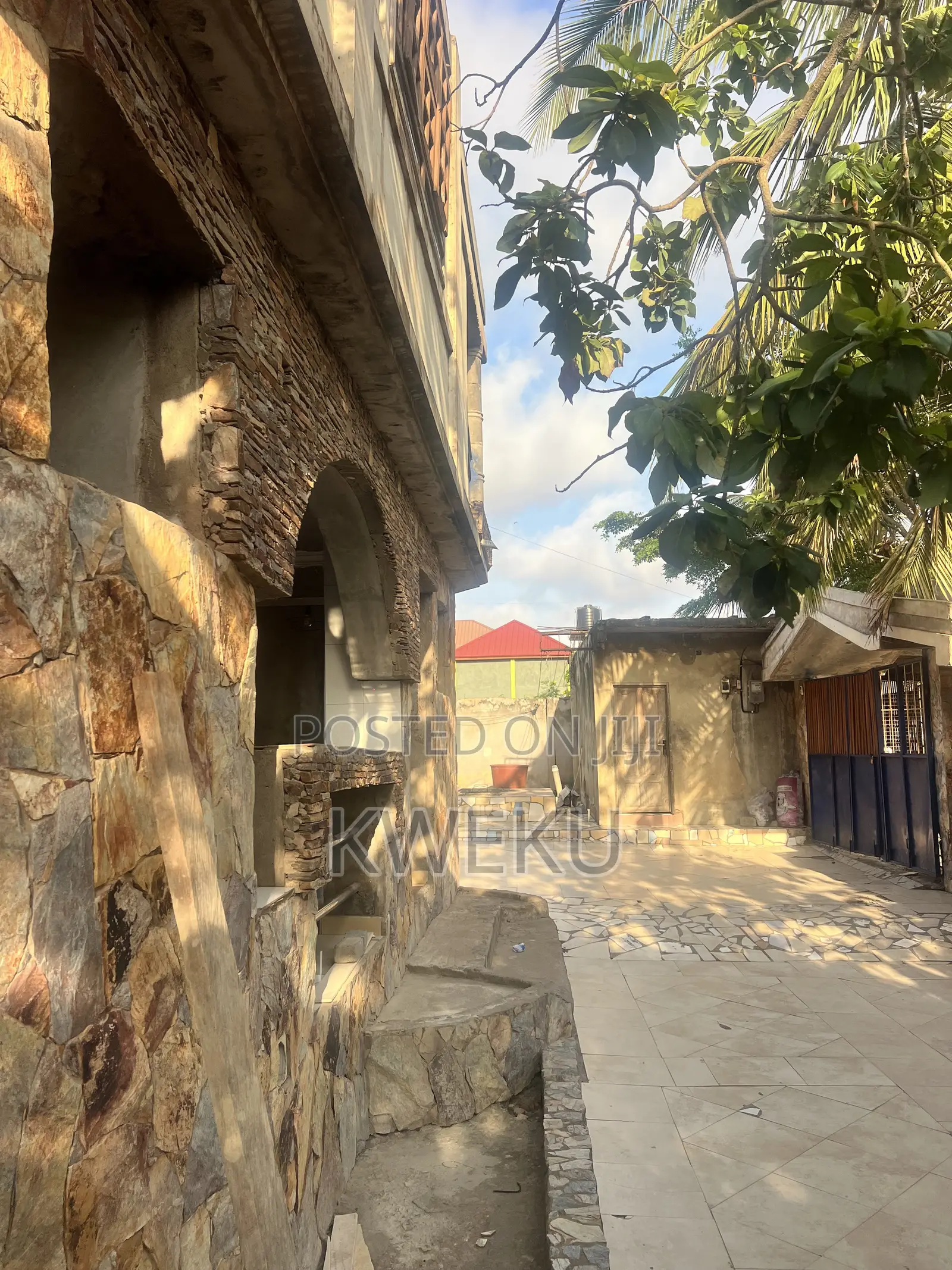10bdrm Mansion in CP for sale
