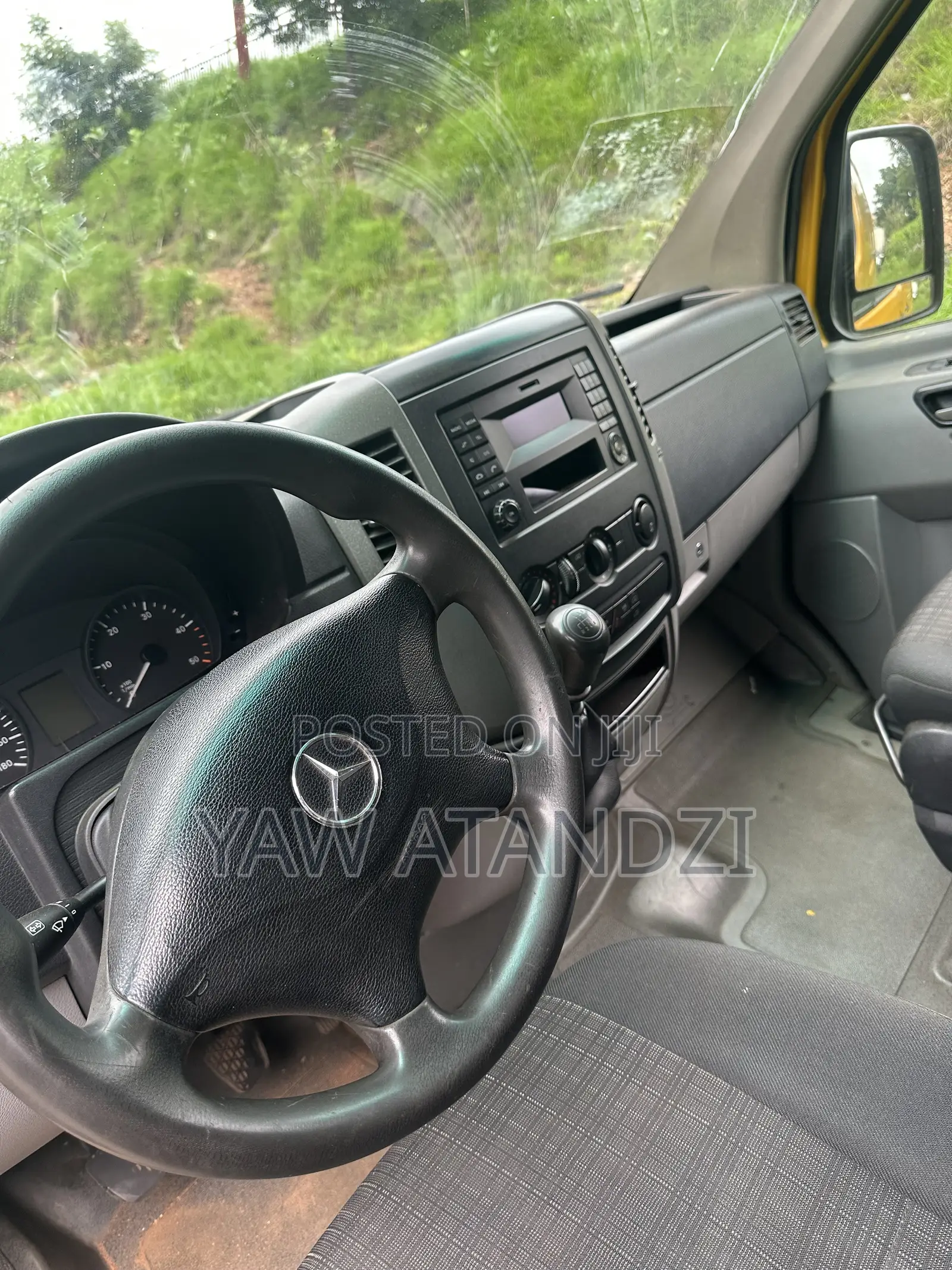 Mercedes-Benz Sprinter 3500 170 Cargo 2011 Yellow
