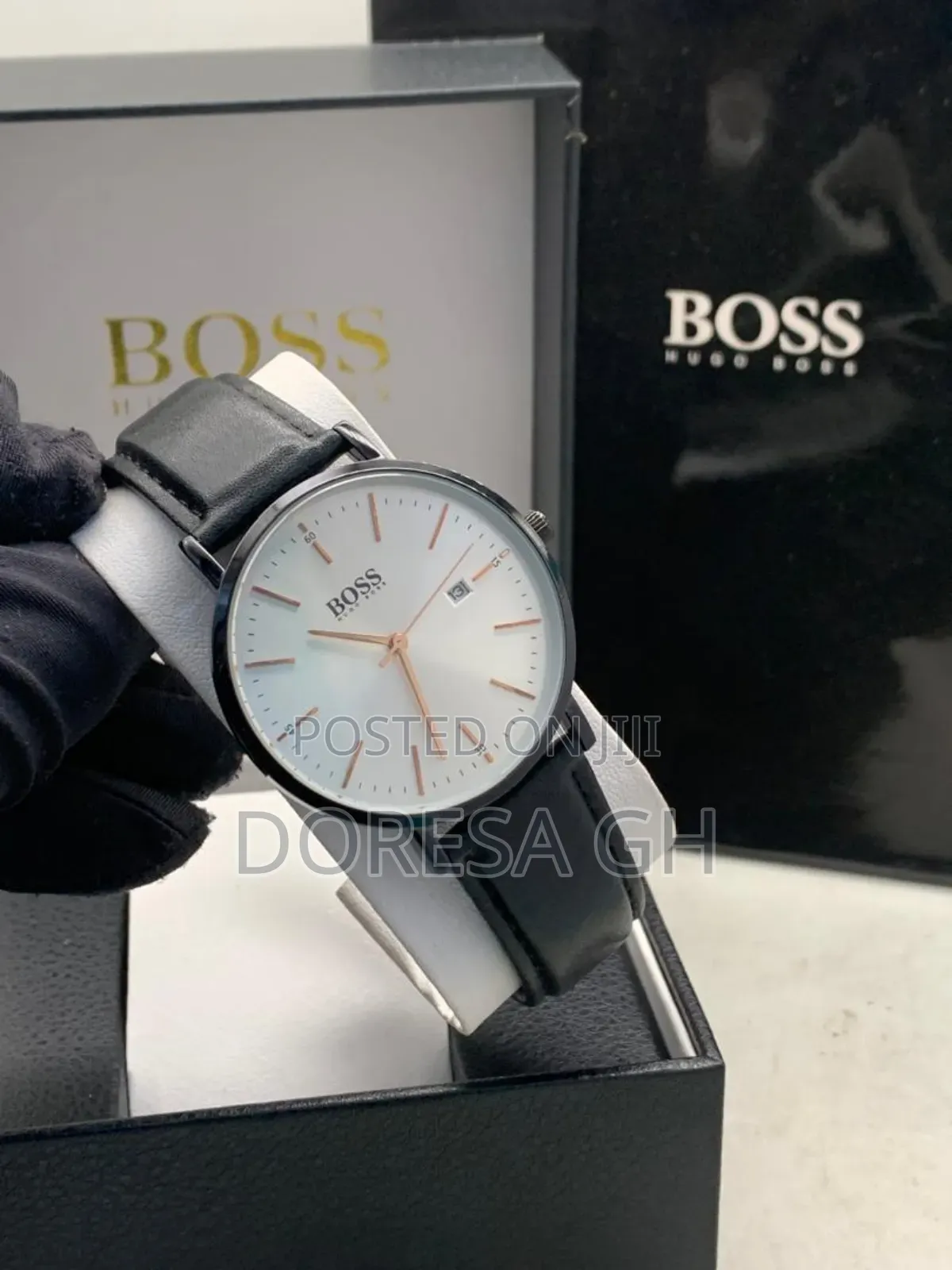 Boss Leather Watch for Men – Classic Everyday Wristwatch