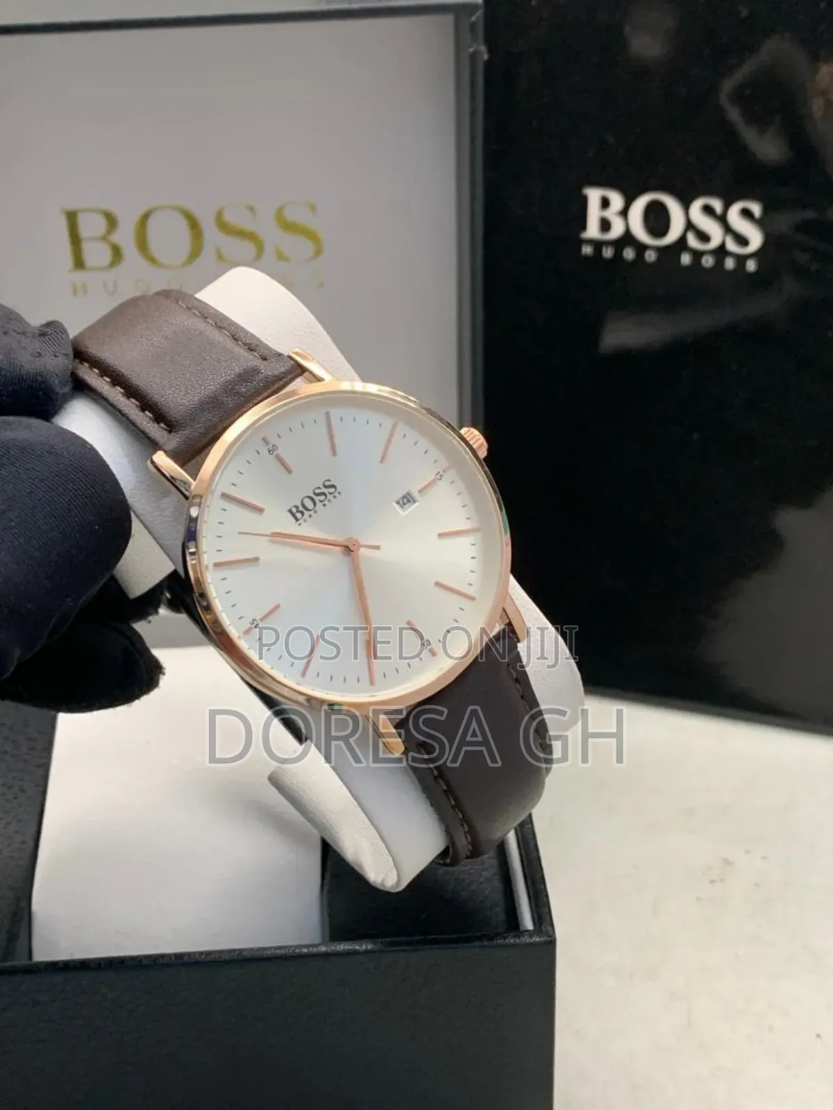 Boss Leather Watch for Men – Classic Everyday Wristwatch