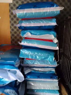 G C Classic for All Life Stage Dogs Food.