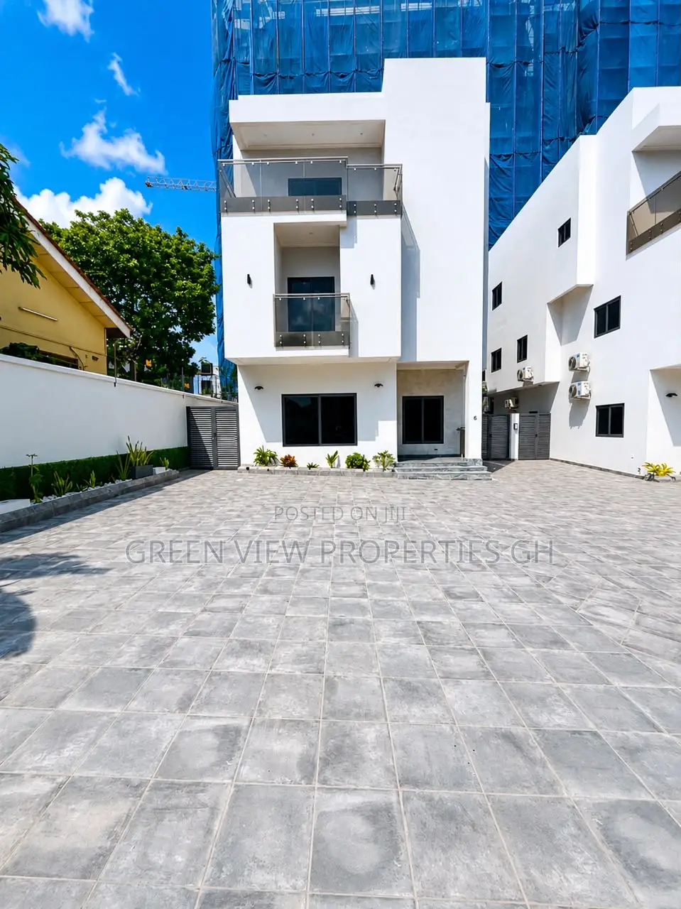 4bdrm Duplex in East Legon for rent